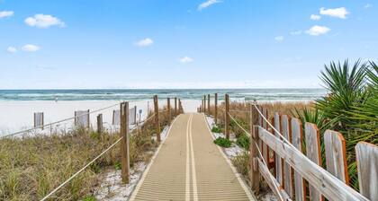 Grand Caribbean West 205