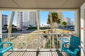 Appart'hôtel, 1 très grand lit et 1 canapé-lit (Grand Caribbean West 205) | Enceinte de l’hébergement