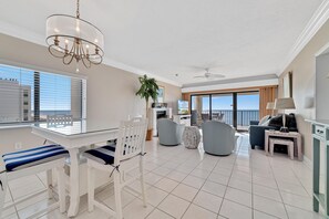 公寓客房, 1 張特大雙人床 (Shipwatch D601) | 住宿內部