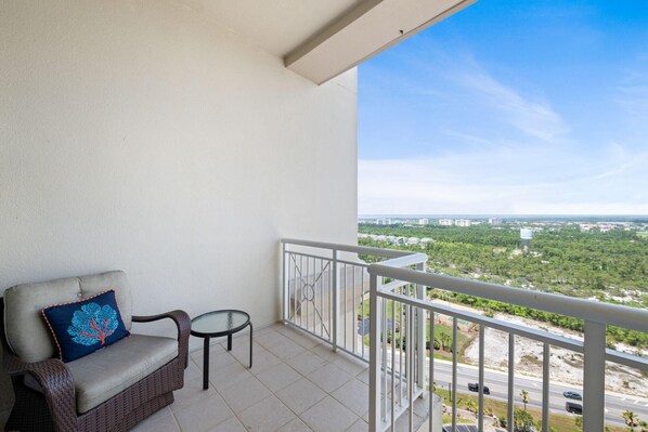 ์ฝ๋, ์นจ๋(์ฌ๋ฌ ๊ฐ) (Indigo East 2104 Penthouse) | ์๋ฐ ์์ค ๊ตฌ๋ด