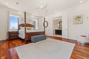 House, Multiple Beds (Bella Villa Waterfront Suite) | 3 bedrooms, iron/ironing board, WiFi - Bella Villa Waterfront Suite (Pensacola)