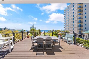 House, Multiple Beds (Bella Villa Waterfront Suite) | Outdoor dining - Bella Villa Waterfront Suite (Pensacola)
