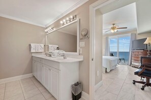 公寓客房, 多張床 (Windemere 907) | 3 間臥室、熨斗/熨衣板、無線上網