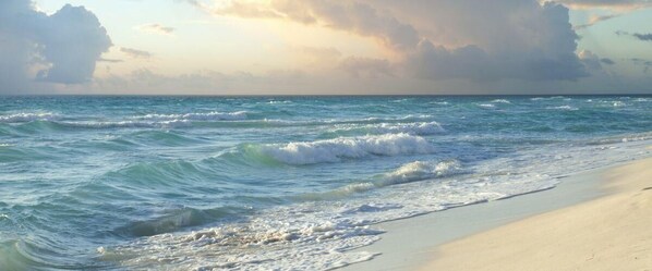 Ferienhaus, Mehrere Betten (Barefoot Bungalow at Rookery) | Strand