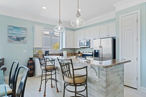 Condo, Multiple Beds (Peninsula Golf Club - The Links 204A) | Private kitchen | Oven, toaster, paper towels - Peninsula Golf Club - The Links 204a (Gulf Shores)