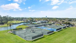 Apartment, Mehrere Betten (Peninsula Golf Club - The Links 204A) | Sportplatz