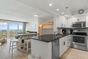 Condo, 1 King Bed with Sofa bed (Perdido Sun 502) | Private kitchen
