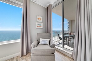 Appart'hôtel, plusieurs lits (Indigo West 1602) | Coin séjour