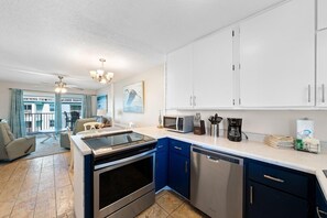Condo, Multiple Beds (Harbor House B12 - My Blue Heron) | Private kitchen