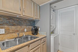 Condo, Multiple Beds (Castaways 7B) | Interior