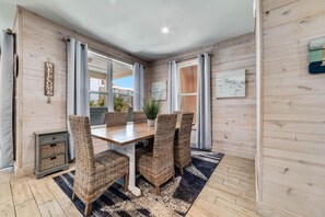 Maison, Plusieurs lits (Romeo Beach Cottage 6) | Restauration
