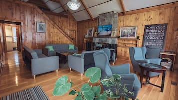 TV, offices