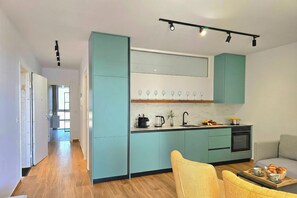 패밀리 아파트, 침실 여러 개 (Aqua Bliss Apartment 296) | 전용 주방 | 냉장고, 오븐, 쿡탑, 식기 세척기