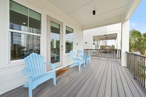 House, Multiple Beds (Totally Beachin' at Pelican Place) | Terrace/patio
