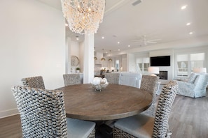House, Multiple Beds (The Bluffs #6 - Coastal Bliss) | Dining - The Bluffs #6 - Coastal Bliss (Orange Beach)
