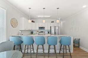 Lägenhet - 1 kingsize-säng med bäddsoffa (Pescador Landing 6A) | Eget kök | Ugn, brödrost och pappersservetter