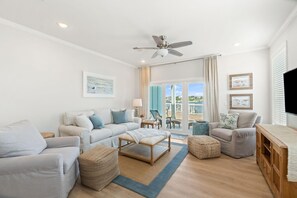 Condo, 1 trÚs grand lit et 1 canapé-lit (Pescador Landing 6A) | Aire de séjour | Téléviseur