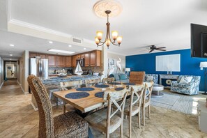 Condo, nhiều giường (Castaways 5D) | Khu ăn uống