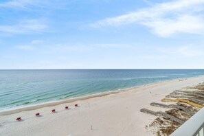 Condo, Plusieurs lits (Windemere 602) | Plage | Sur la plage