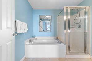 Condo, Multiple Beds (Windemere 602) | Bathroom | Shampoo, toilet paper