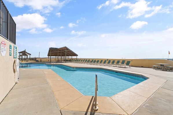 公寓客房, 多張床 (Phoenix I 1058) | 泳池 | 室外泳池