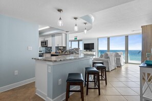 Private kitchen - Perdido Towers East 501 (Pensacola)