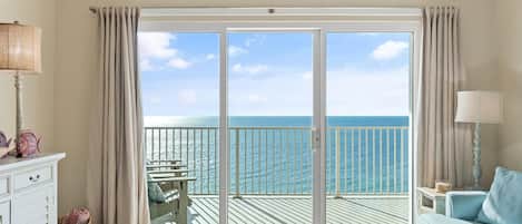 Kondominium, Beberapa Tempat Tidur (Crystal Shores West 902) | Area keluarga | TV