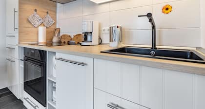 Apartment 'Gute Stube' with Lake View, Shared Garden and Wi-Fi