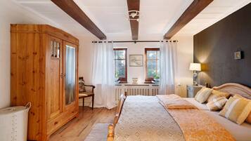 2 chambres, fer et planche Ă repasser, Wi-Fi gratuit, draps fournis