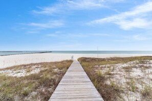 Appart'hôtel, plusieurs lits (Grand Pointe 401) | Plage