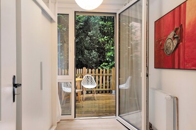 Holiday Apartment in a Monument – Accessible, with Private Terrace and Wi-Fi