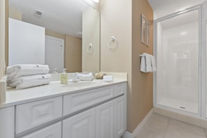 Condo, Multiple Beds (Beach Colony East 6B) | Bathroom | Shampoo, toilet paper
