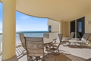 Appart'hÎtel, plusieurs lits (Beach Colony East 6B) | Restauration extérieure