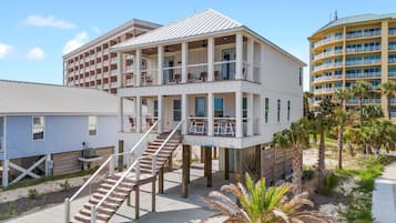 House, Multiple Beds (C'est La Vie) | Exterior