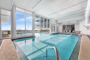 Appart'hĂŽtel, plusieurs lits (Mediterranean East 401) | Piscine