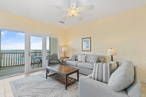 Ferienhaus, Mehrere Betten (Labacoco) | Wohnbereich