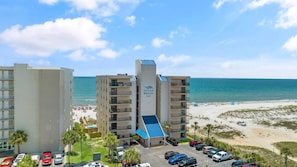 Apartment, Mehrere Betten (Ocean Breeze East 703) | Außenbereich