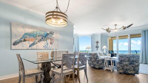 Leilighet, flere senger (Beach Colony West 1B) | Spiseområde