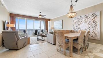 Condo, Multiple Beds (Colonnades 1402) | Interior