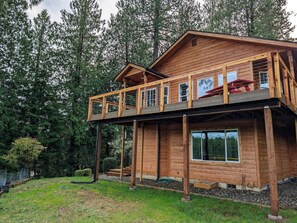 المنشأة من الخارج