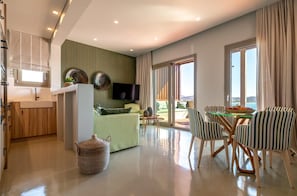 Villa | 4 bedrooms, soundproofing