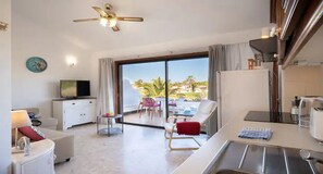 Living area - Zen Beach Apartment (San Miguel de Abona)