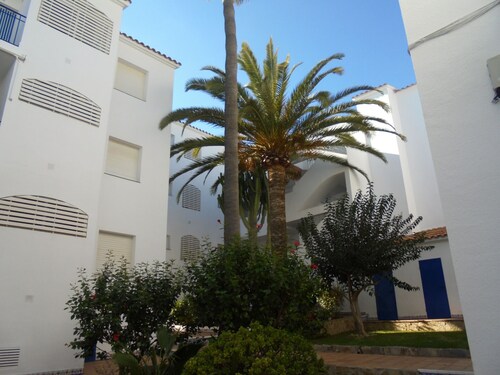 Poblet Nou R.1 LEK