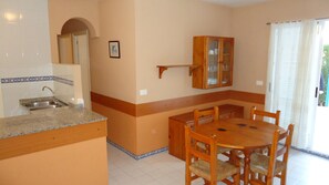 Dining - Poblet Nou R.1 LEK (Peñiscola)