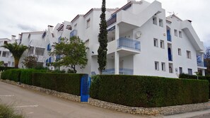 صورة غير مصنفة، 4 من 15، زرّ