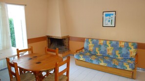 صورة غير مصنفة، 3 من 15، زرّ