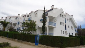 صورة غير مصنفة، 2 من 15، زرّ