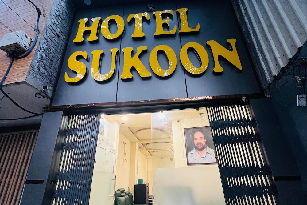 Roomshala 152 Hotel Sukoon