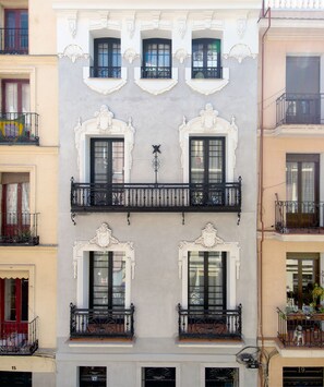 Exterior detail - Unique Design Suite in Barrio de Las Letras A1E (Madrid)