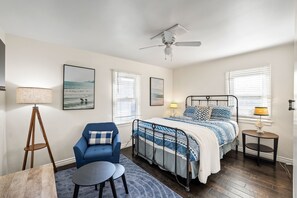 2 bedrooms, iron/ironing board, WiFi, bed sheets - NEW - Surf Bungalow w/ Hot Tub - Steps from Beach (Oxnard)